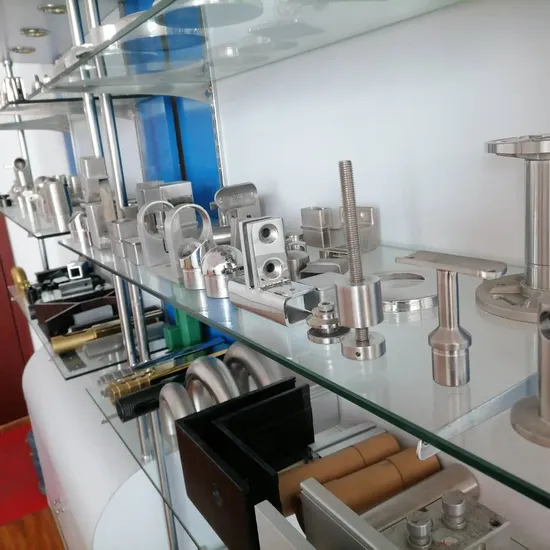 カスタマイズされたステンレス鋼のインベストメント鋳造排気スペアアクセサリー自動車アクセサリー